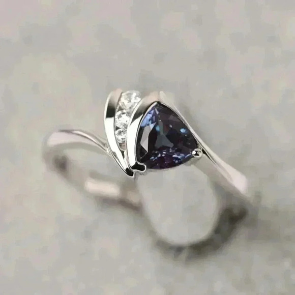 New 925 Silver Blue Topaz White Sapphires Ring - Picture 4 of 4